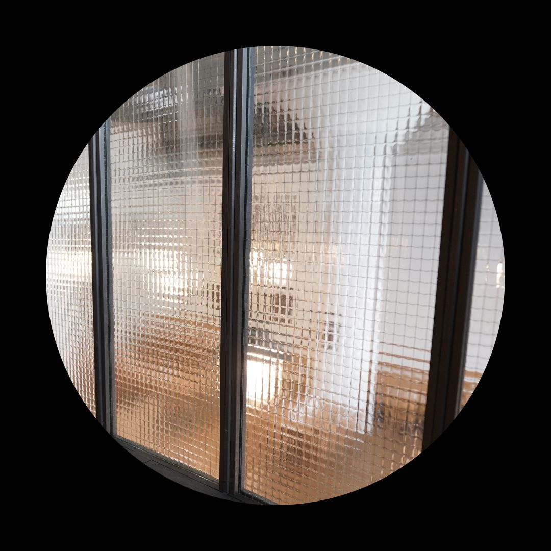 Drôtosklo v oceľovom ráme | DOMO GLASS